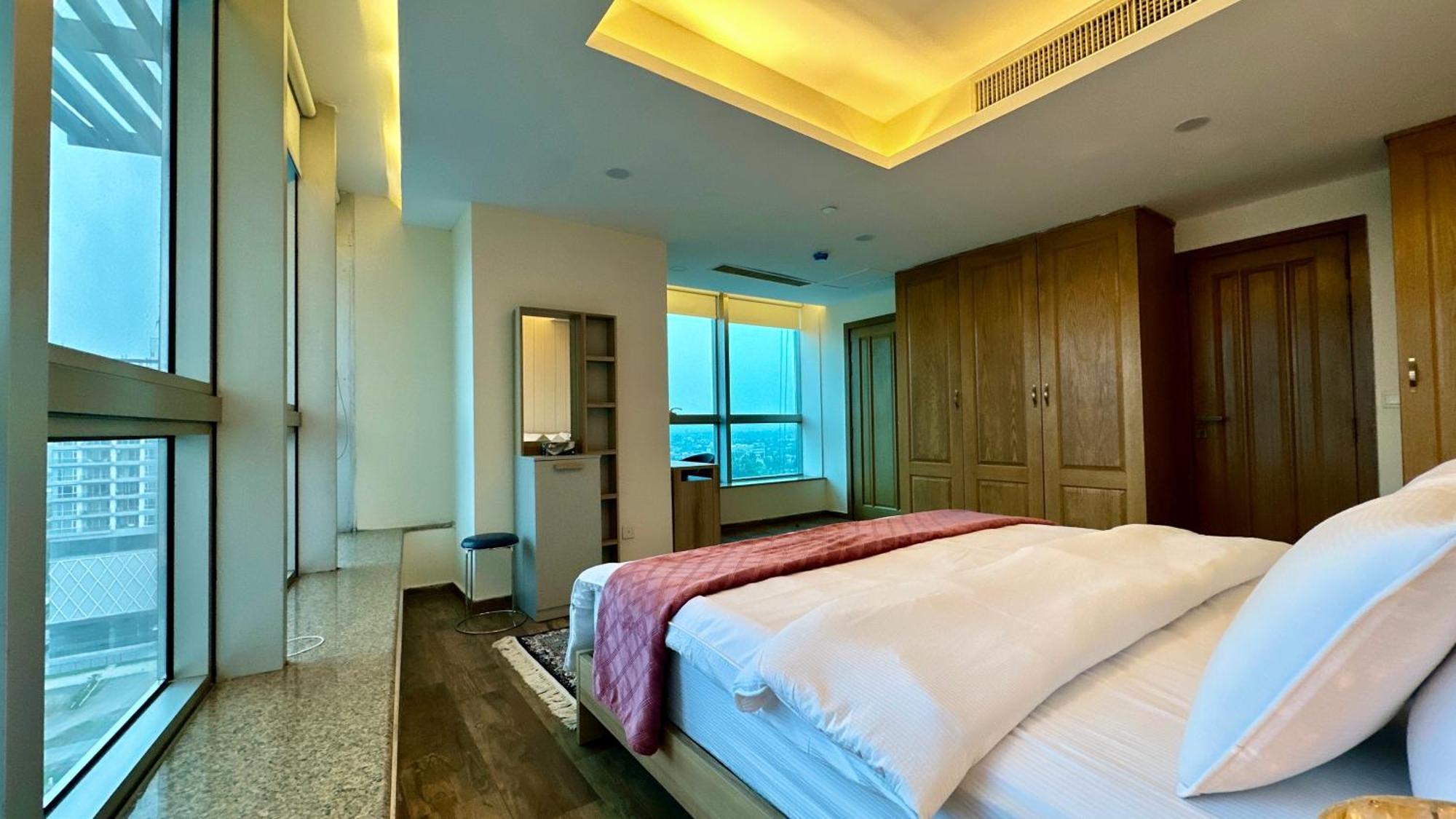 Centaurus Apartment Islamabad Exteriör bild